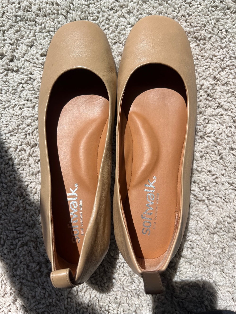 SoftWalk Women's Beige Leather Slip-On Flats 9 Narrow